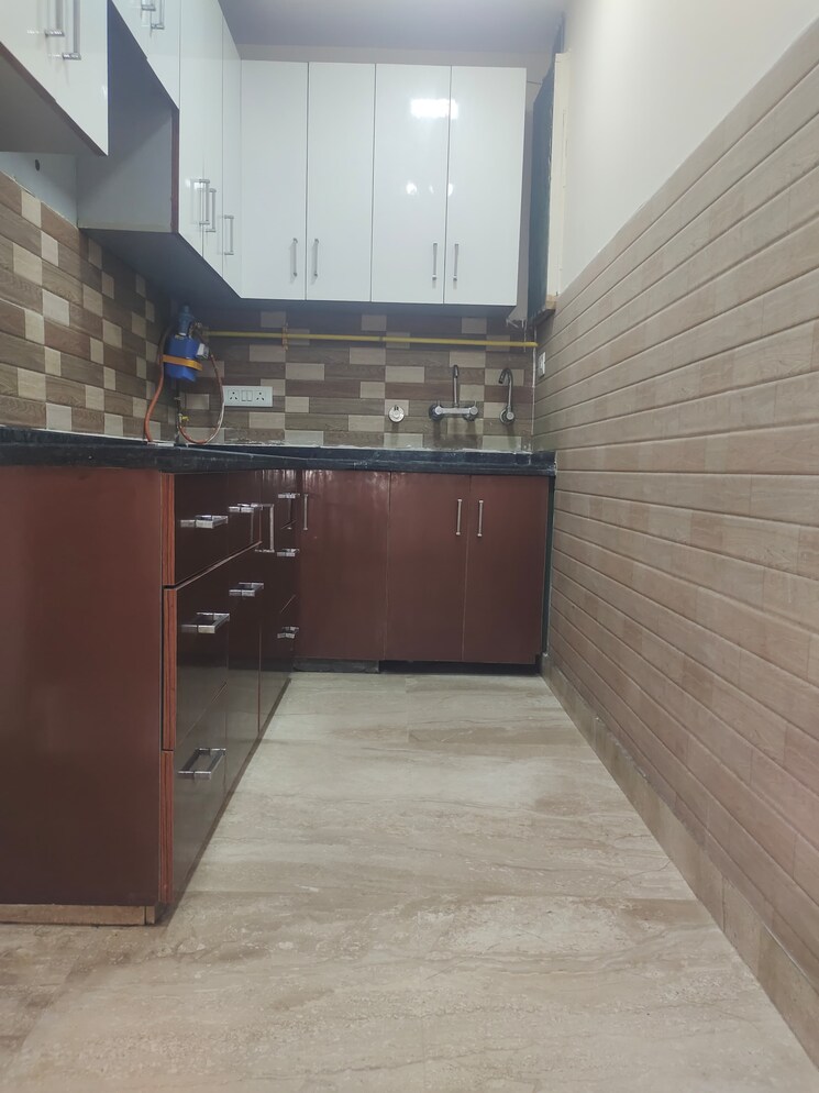 Kitchen, lajpat nagar 4 2 Bedroom 900 Sq.Ft. Builder Floor In Lajpat Nagar 4 Delhi 9043446