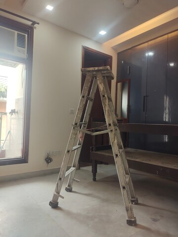 Room in 2 BHK Builder Floor at Lajpat Nagar 4 – for Rent