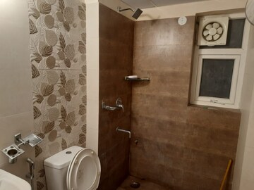 Bathroom in 3 BHK Builder Floor at Golden Arcadia Hillocks, Danion Ka Danda – for Rent