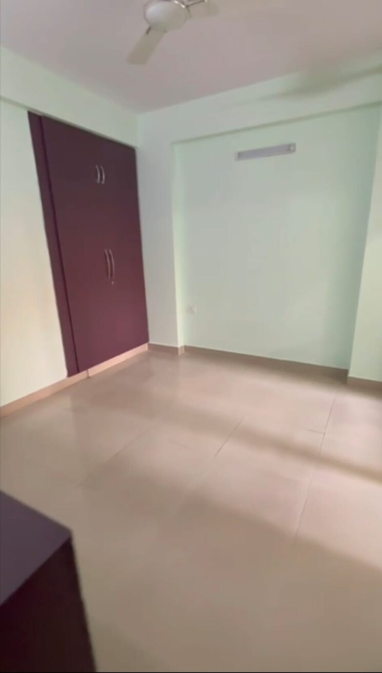 Room, panchsheel-greens 2.5 Bedroom 1350 Sq.Ft. Apartment In Sector 16 Greater Noida Greater Noida 9043470