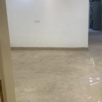 Room in 4 BHK Builder Floor at Rohini Sector 23 – for Sale
