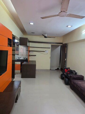 Living Room in 2 BHK Apartment at Panom Park, Vile Parle East – for Rent