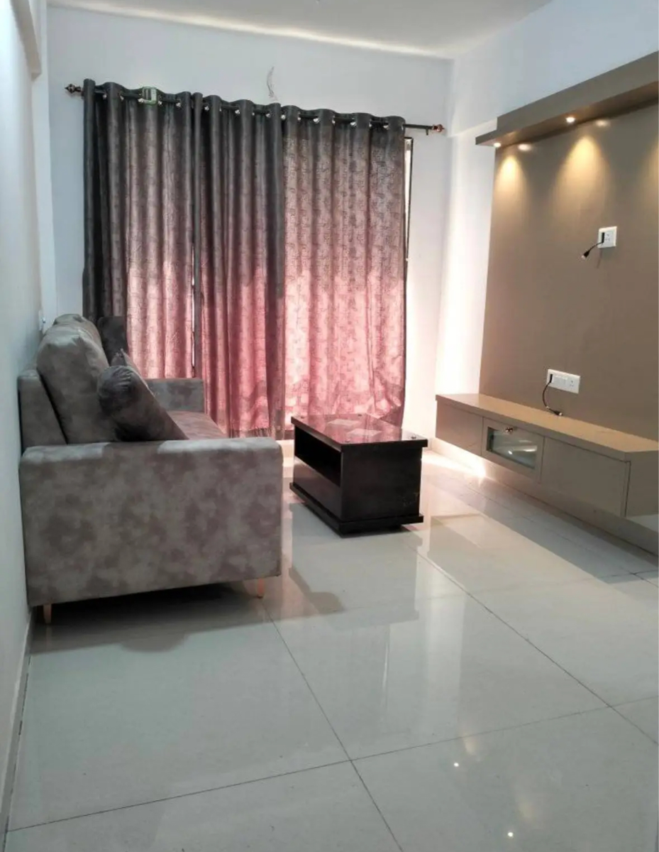 2 BHK Apartment For Rent in Near Balbharti College 