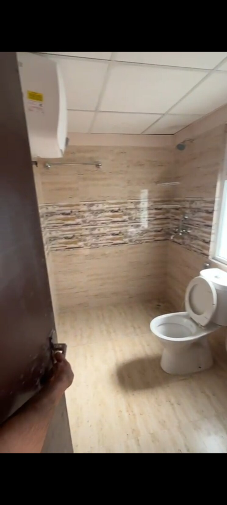 Attached Bathroom, amrapali-golf-homes 3 Bedroom 1595 Sq.Ft. Apartment In Sector 4 Greater Noida Greater Noida 9043550