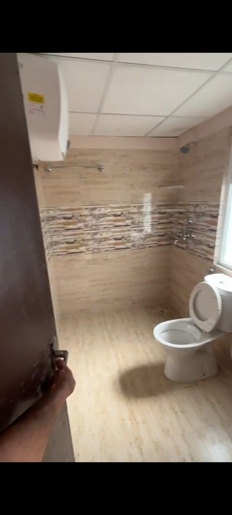 Attached Bathroom, amrapali-golf-homes 3 Bedroom 1595 Sq.Ft. Apartment In Sector 4 Greater Noida Greater Noida 9043550