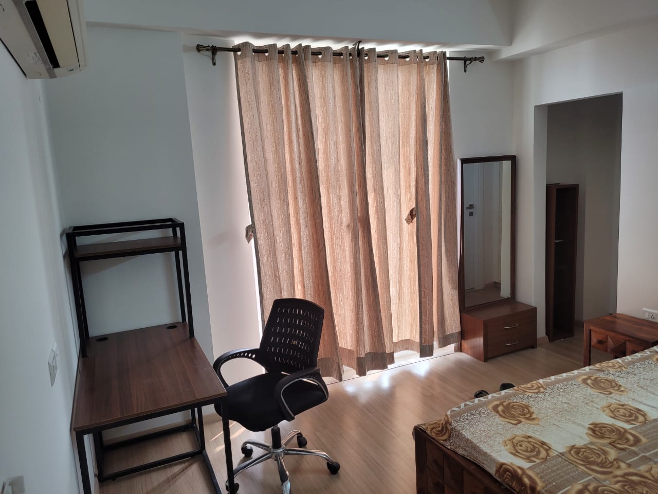 3 BHK 1818 Sq.Ft. Apartment in JM Aroma