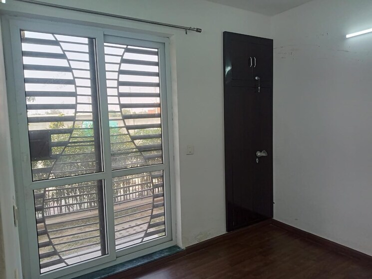 Room, bptp-park-floors-i 3 Bedroom 180 Sq.Yd. Independent House In Sector 77 Faridabad 9043950