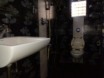 Bathroom in 2 BHK Apartment at Andheri West – for Sale