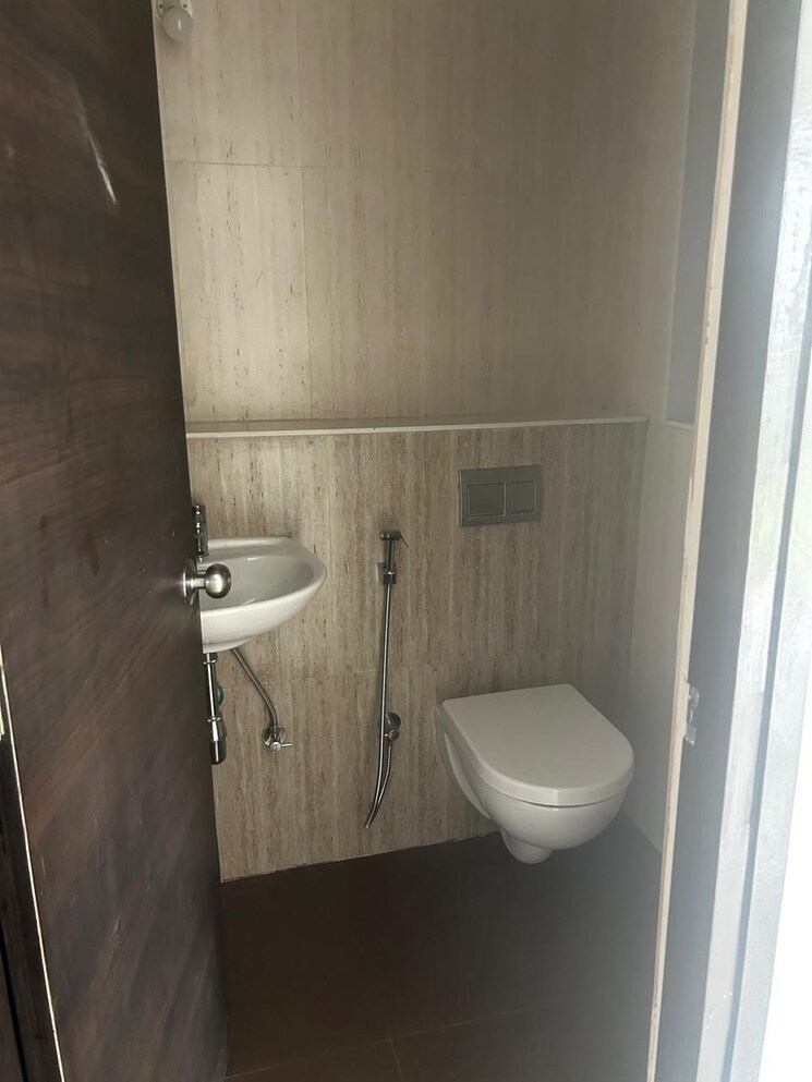 Bathroom, lodha-downtown 2 Bedroom 528 Sq.Ft. Apartment In Dombivli East Thane 9043930