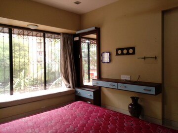 Bedroom in 2 BHK Apartment at Andheri West – for Sale