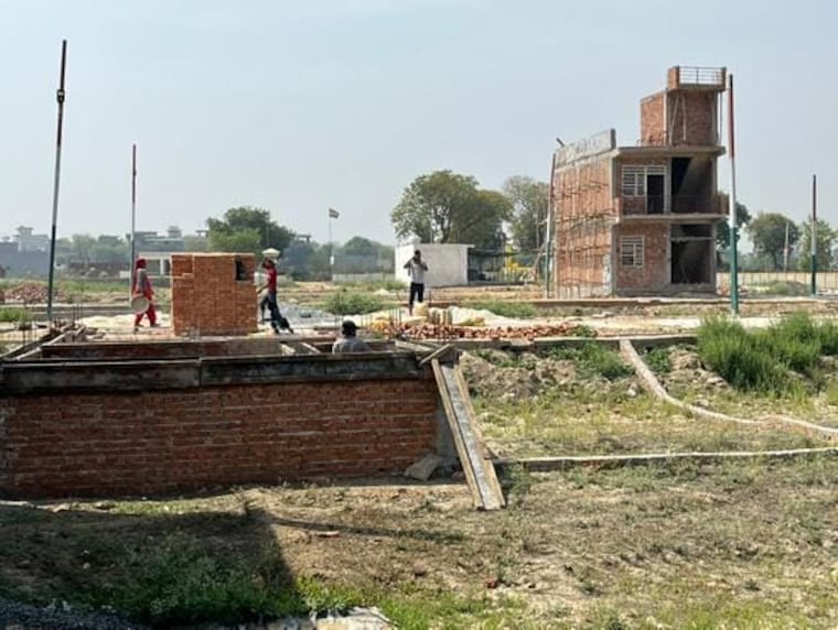 undefined, ekdant-fng  52 Sq.Yd. Plot In Surajpur Greater Noida 9043953