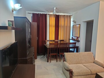 Living Room in 2 BHK Apartment at DLF Silver Oaks, Sector 26 – for Rent