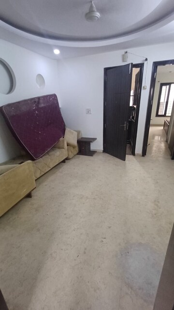 Living Room in 3 BHK Apartment at Ahinsa Khand 2 – for Rent