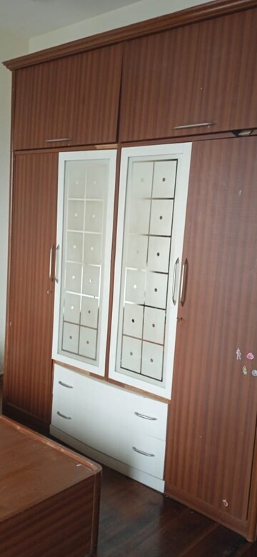 Room in 3 BHK Apartment at Omkar Alta Monte, Malad East – for Rent