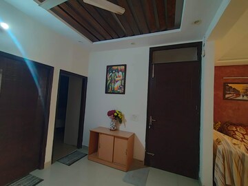 Bedroom in 2 BHK Builder Floor at Dhakoli – for Rent