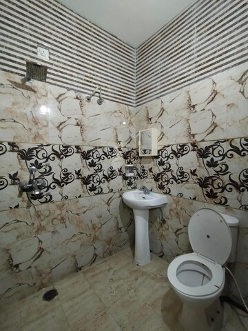 Bathroom in 2 BHK Builder Floor at Dhakoli – for Rent