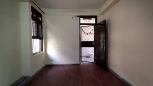 Room in 1 BHK Apartment at Sarita Vihar – for Sale