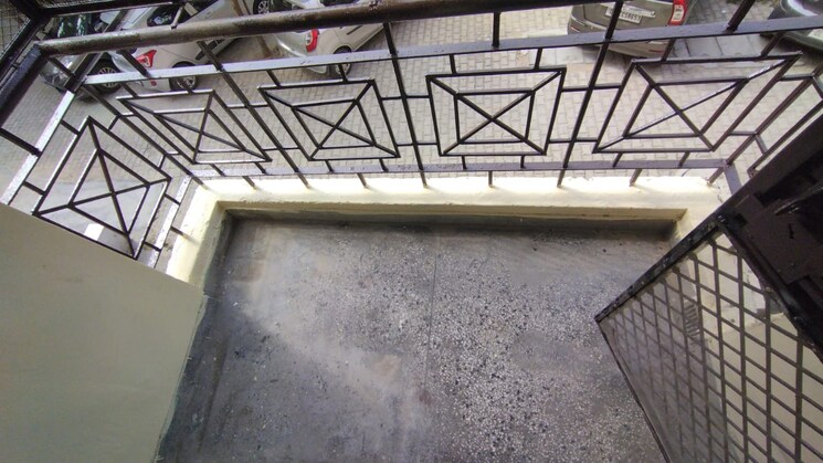 Balcony, sarita vihar 1 Bedroom 516 Sq.Ft. Apartment In Sarita Vihar Delhi 9044169