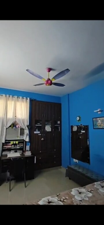 Furnished Amenities in 3.5 BHK Apartment at SRS Residency, Sector 88 – for Rent