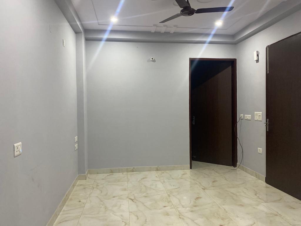2 BHK + Pooja Room Builder Floor For Rent in Sector 28