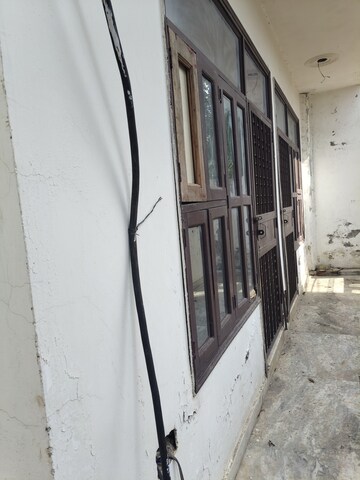 Balcony in 2 BHK Builder Floor at Palam Vihar – for Rent