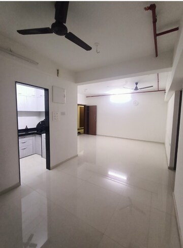 Room in 2 BHK Apartment at Mayfair The View, Vikhroli West – for Sale