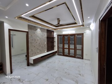 2 BHK Apartment For Rent in Elegant Pride Cooke Town, Cooke Town