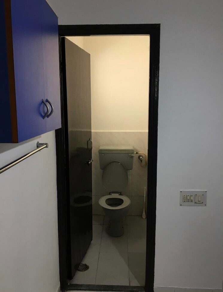 Bathroom, meadows-uptown 1 Bedroom 745 Sq.Ft. Apartment In Viman Nagar Pune 9044228