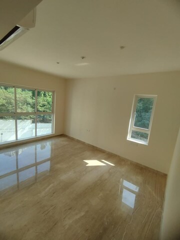 Room in 4 BHK Apartment at L&T Emerald Isle, Powai – for Rent