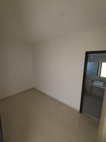 Room in 4 BHK Apartment at L&T Emerald Isle, Powai – for Rent