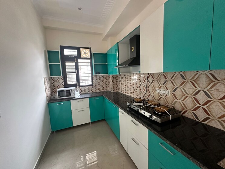 Kitchen, vipul-world-floors 3 Bedroom 1469 Sq.Ft. Apartment In Sector 48 Gurgaon 9044281