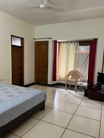 Bedroom in 2 BHK Independent House at Sector 7 – for Rent