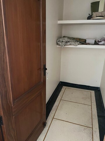 Study Room in 2 BHK Independent House at Sector 7 – for Rent