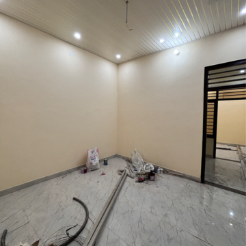 Room in 2 BHK Independent House at Sector 50 – for Sale
