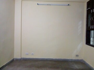 Room in 1 BHK Apartment at Sarita Vihar – for Sale