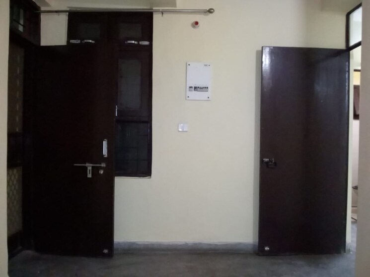 Room, sarita vihar 1 Bedroom 516 Sq.Ft. Apartment In Sarita Vihar Delhi 9044408