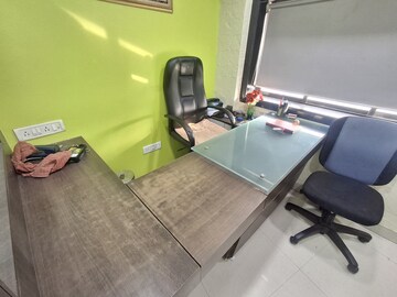  Office Space For Rent in Navjivan Commercial Premises, Lamington Road