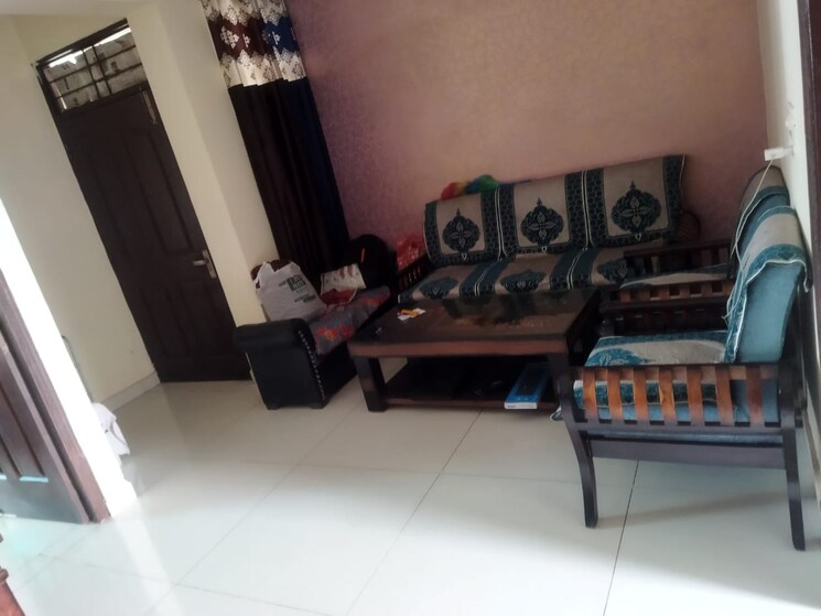 Living Room, vip road 2 Bedroom 100 Sq.Ft. Builder Floor In Vip Road Zirakpur 9044437