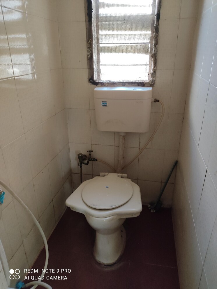 Bathroom, viman nagar 1 Bedroom 500 Sq.Ft. Apartment In Viman Nagar Pune 9044413