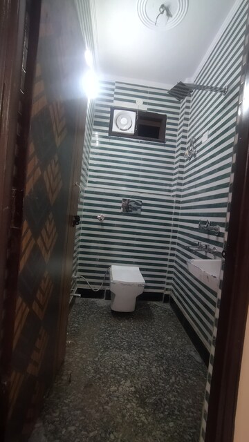 Bathroom in 3 BHK Builder Floor at Govindpuri – for Rent