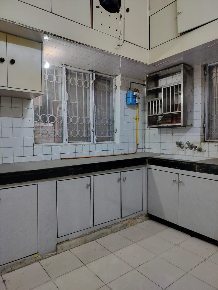 Kitchen, sarita-vihar-pocket-c-rwa 3 Bedroom 1400 Sq.Ft. Apartment In Sarita Vihar Delhi 9044551