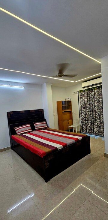 Bedroom in Studio Builder Floor at Sector 40 – for Rent