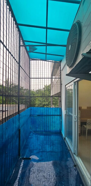 Studio Builder Floor – Exterior View View at Sector 40 - for Rent