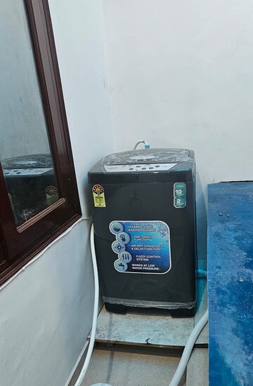 Furnished Amenities in Studio Builder Floor at Sector 40 – for Rent