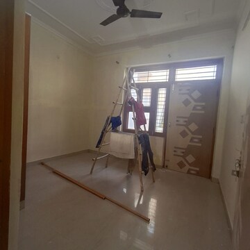 Living Room in 2 BHK Builder Floor at Sector 46 – for Rent