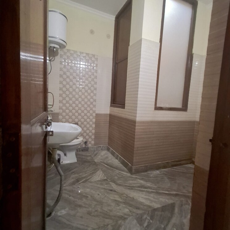 Bathroom, sector 46 2 Bedroom 1440 Sq.Ft. Builder Floor In Sector 46 Gurgaon 9044661