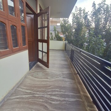 Balcony in 2 BHK Builder Floor at Sector 46 – for Rent