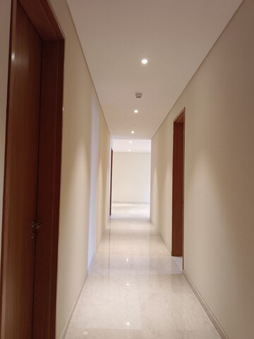 3.5 BHK Apartment For Rent in K Raheja Corp Vivarea, Koramangala