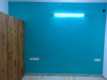 Room in 3 BHK Apartment at Shriram Chirping Woods, Harlur – for Rent