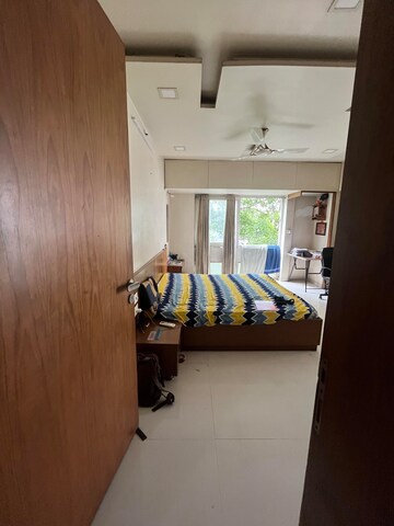 Parking in 3 BHK Apartment at Landmark Garden, Kalyani Nagar – for Rent